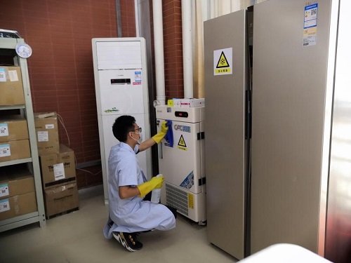 廣州終端倉儲:每日進(jìn)行庫房全面消毒.jpg 廣州終端倉儲:每日進(jìn)行庫房全面消毒.jpg