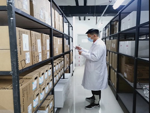 北京終端倉儲:每周進(jìn)行庫房盤點.jpg 北京終端倉儲:每周進(jìn)行庫房盤點.jpg